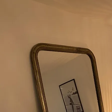 Les Pieds Dans L Eau à Avec Pleine Vue *